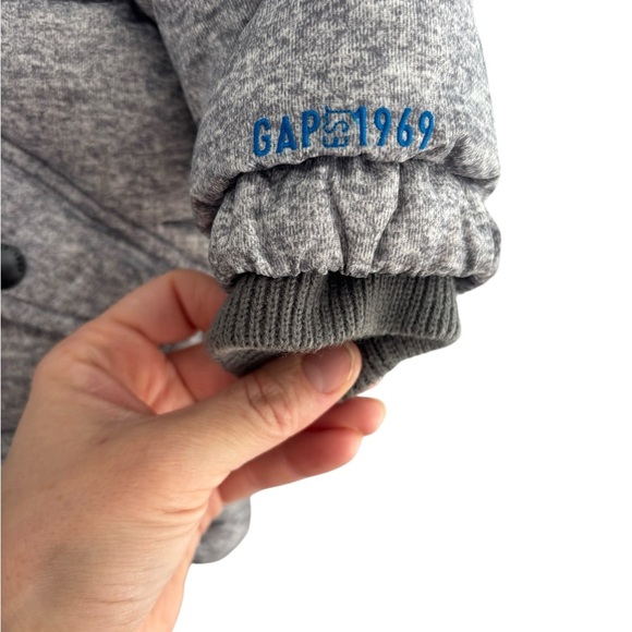 Baby Gap Jacket Toddler Gray Puffer Outdoor Winter Cold Primaloft 12-18 months - Picture 4 of 8